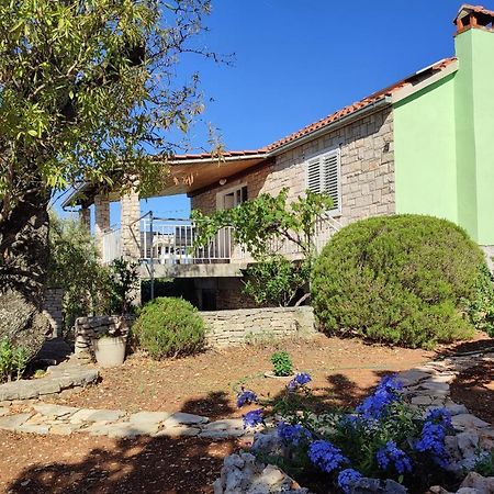 הוילה וולה לוקה Secluded House With A Parking Space Cove Stratincica, Korcula - 13430 מראה חיצוני תמונה