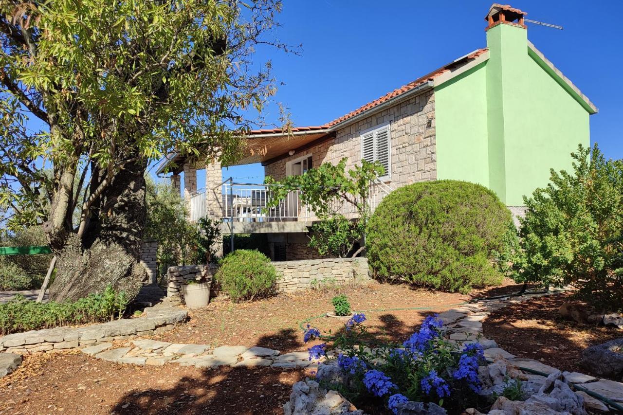 הוילה וולה לוקה Secluded House With A Parking Space Cove Stratincica, Korcula - 13430 מראה חיצוני תמונה