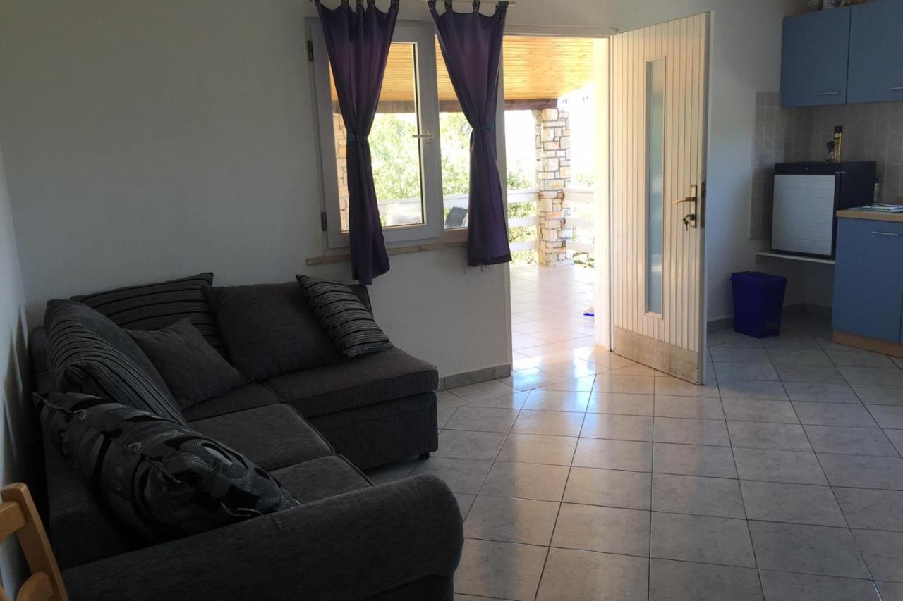 הוילה וולה לוקה Secluded House With A Parking Space Cove Stratincica, Korcula - 13430 מראה חיצוני תמונה